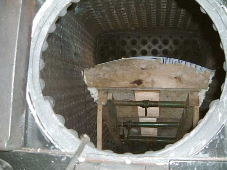 A wooden arch former is used onto which the concrete is applied forming an arch. One set solid the former is removed for future use. September 04 2004 &copy; Colin Henderson 