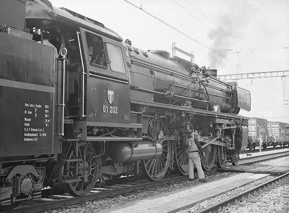 01 202 gets some attention at Payerne. May 31 2003