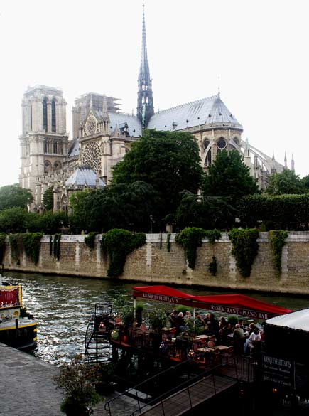 Notre Dame from the south bank of the River Seine. May 25 2003 &copy; Brian Bane