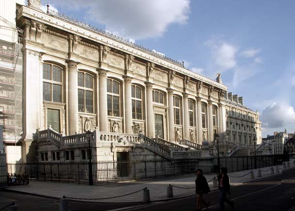 The Palais de Justice. May 25 2003 &copy; Brian Bane