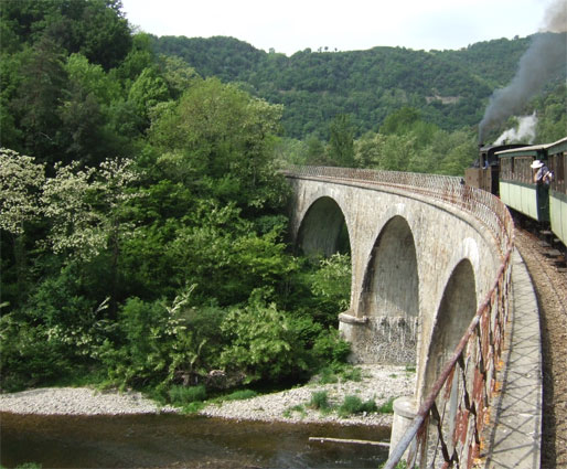 The line crosses the river Doux several times on the climb to Lamastre. This viaduct is fairly early on in the trip.