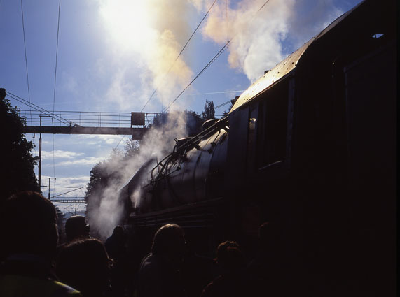 By the time we arrived at Bourgoin the cloudy sky had broken - it was stil a little chilly but it looked as if we were in for another day of sun. 