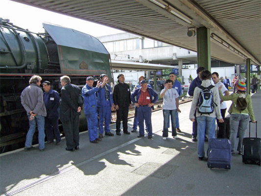 At Paris Bercy some of the 141R's support crew lined up to bid us au revoir. They had given us a great time.