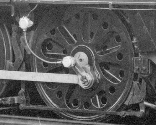 The BFB type driving wheel. This one belongs to 35028 Clan Lane. Also note the brake rodding drive to blocks on two driven axles. Such a system is also proposed for the 5AT. 