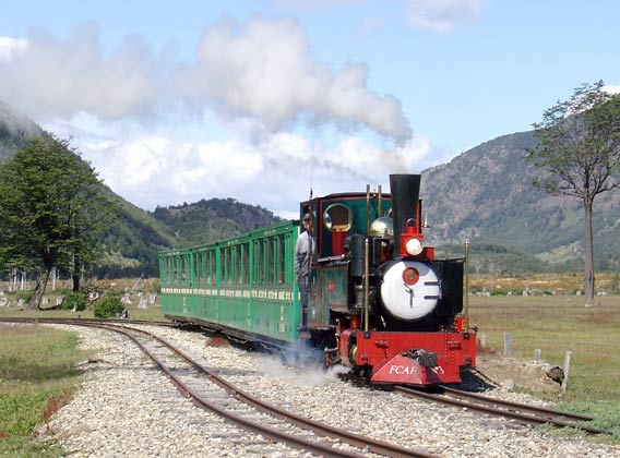 No.3 ‘Camila’ 2-6-2t, built 1995 Winson, Daventry, UK, since modified at FCAF.