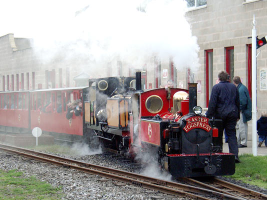 Fox and Owl at the head of the 11am train from Clayton West. April 12 2004