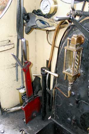 The red item which looks more like a reverser is in fact the handbrake. April 11 2004