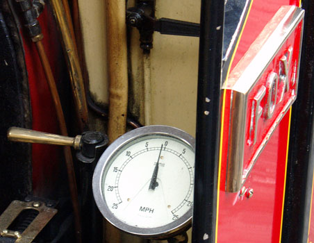 Fox has a bi-directional speedometer. April 12 2004