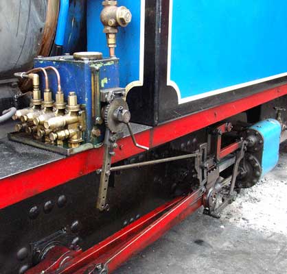 The drive for the mechanical lubrication on Hawk is taken from the expansion link. So on this engine the oil feed is not proportional to the valve travel. April 11 2004