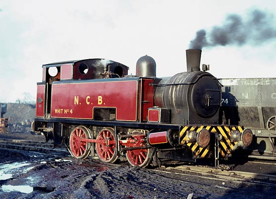 Hudswell Clarke No.1844 of 1951, a 17" outside cylinder 0-6-0. The loco, given the number WHIT No.4, is seen at Water Haigh Colliery, Woodlesford. The loco was modified with a Kylpor exhaust ejector, underfeed stoker and on-grate type of secondary air provision. 19 December 1967. © Geoff Plumb