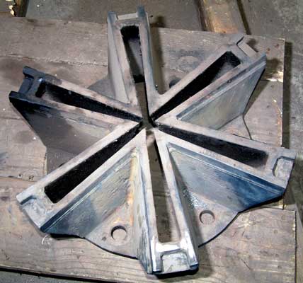 4960's original blast nozzle arrangement. This is a Kiesel Star as developed by the Pennsylvania Railroad and tested extensively at their world famous Altoona testing facilities. This version of the Kiesel Star appears to be the 1933 six lobe variety. March 13 2005.  Nigel Day