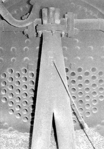 The new smokebox arrangements in No 14/85: note the streamlined exhaust pipes, Lempor exhaust manifold and chimney petticoat/mixing chamber in the new installation. © Shaun McMahon The new smokebox arrangements in No 14/85: note the streamlined exhaust pipes, Lempor exhaust manifold and chimney petticoat/mixing chamber in the new installation. © Shaun McMahon