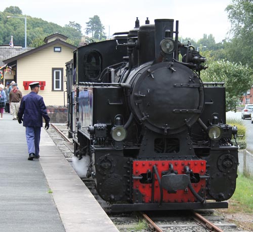 W&LLR No.19 in between duties at Welshpool Raven Square prior to modification. September 2007. &copy; N.A.H. Day