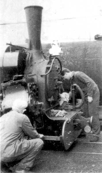 LINDA's front end and new chimney. &copy; Peter Johnson.