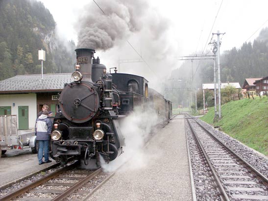 HG 3/3 1067 during the water stop at Schwendi. October 5 2003