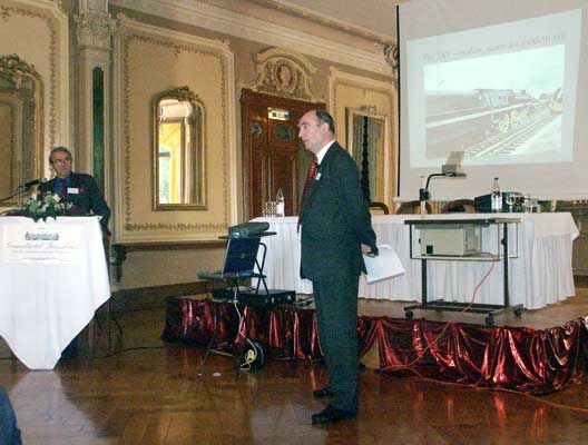 Alan Fozard answers questions about the 5AT with David Morgan chairing the discussions. October 6 2003