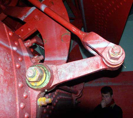 The angle of the paddle on the left is controlled by the levers connected to it. October 8 2003