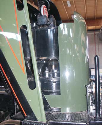 As can be seen here the air pump is actually set back somewhat from the cover. October 9 2003