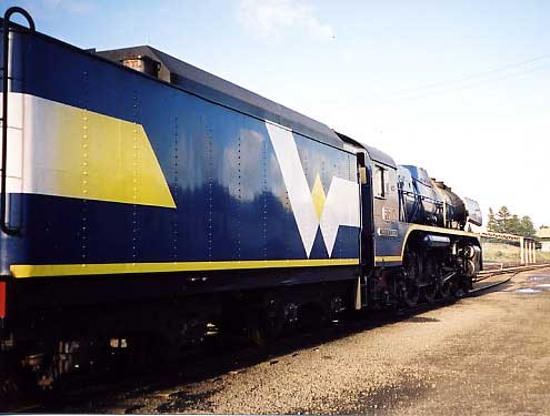 The tender of R711 clearly showing the top of the oil tank. September 2001.