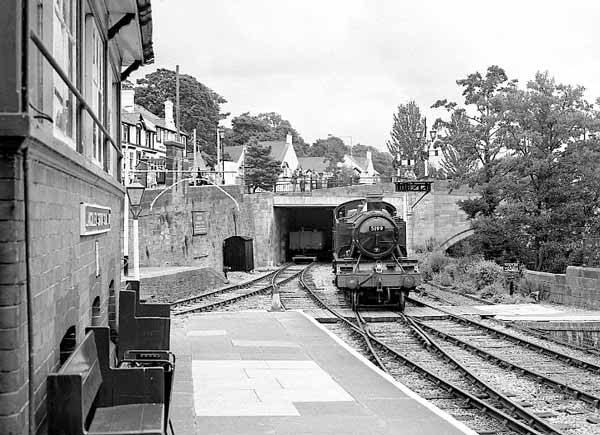 Having arrived with the previous service GWR 2-6-2t 5199 runs round at Llangollen station. July 10 2003