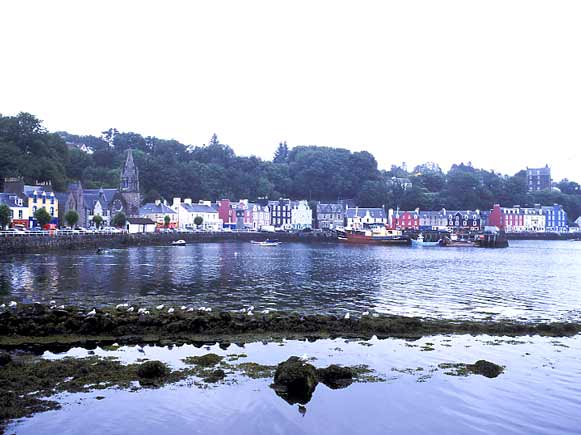 The dampness lifted slightly to allow a few pictures at the colourful town of Tobermory. July 6 2003