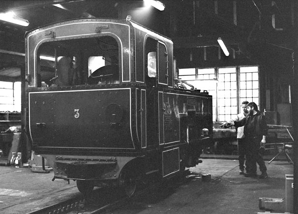 Also out of service was No.3 Wyddfa. Here Nigel Day (right) points something out to Jeremy Phelan. July 11 2003