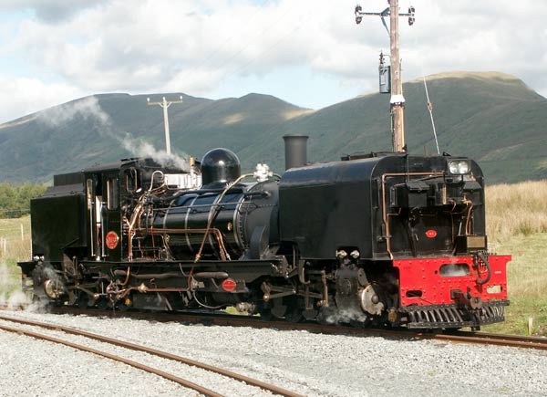 NGG16 143 runs-round at Rhyd-Ddu. September 28 2003