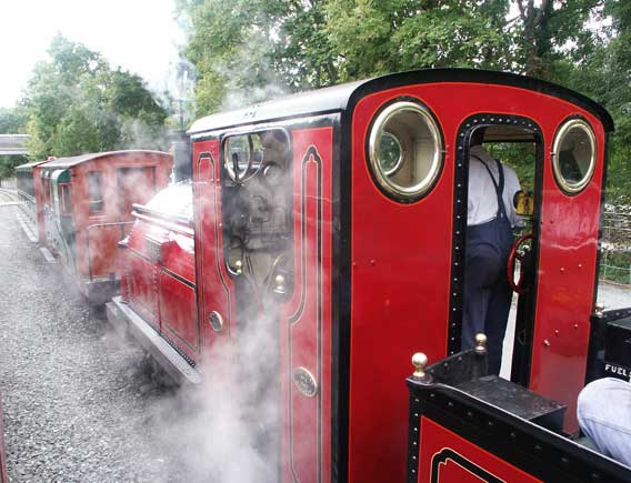 Ffestiniog Railway 0-4-0st+t No.2 'Prince' and Ffestiniog carriages at Dinas.