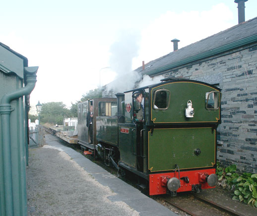 No.7 Tom Rolt arrives at Pendre with a work train. September 28 2003