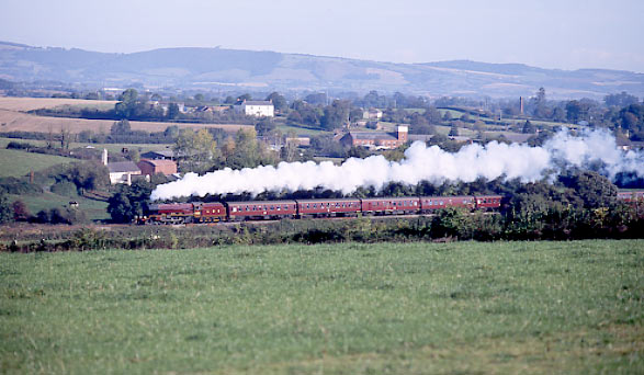 6201 Princess Elizabeth climbing Wellington Bank. October 19 2002