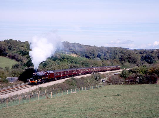 6201 Princess Elizabeth on Dainton Bank. October 19 2002
