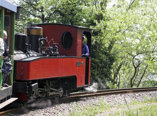 The Henschel heading downhill. &copy; Brian Bane