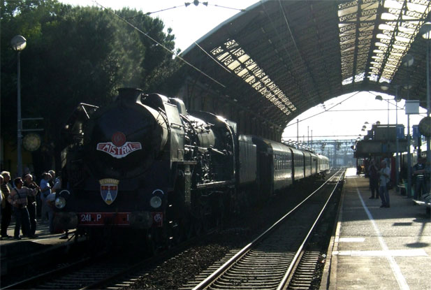 241P 17 takes water at Avignon at 18:50.