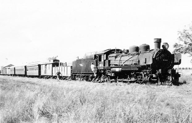 1802 is seen at Pampa del Infierno on a water treatment development test train. January 18 1973. � Richard Campbell