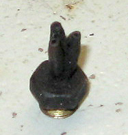 The world's first three nozzle Lempor? The webmsater is unaware of any others. November 2006 © Roger Hahn