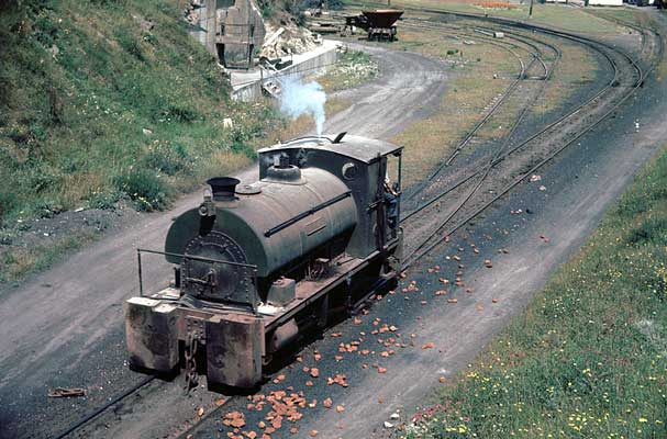 No.1734 of July 1927, 'Thurwit, in the Alpha Cement yard at Pufleet. 07 August 1963 © Geoff Plumb No.1734 of July 1927, 'Thurwit, in the Alpha Cement yard at Pufleet. 07 August 1963 © Geoff Plumb