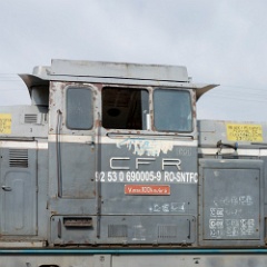 DSC3003  The cabside of 69 0005, a tall loco. : Romania