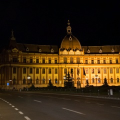 DSC4231  The Prefectura Brașov by night. : Romania