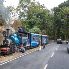 DSC2902  Impromptu stop to check the engine. : India