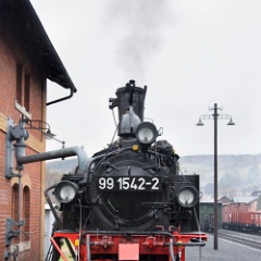 DSC7226  99 1542 head on at Steinbach. : Germany